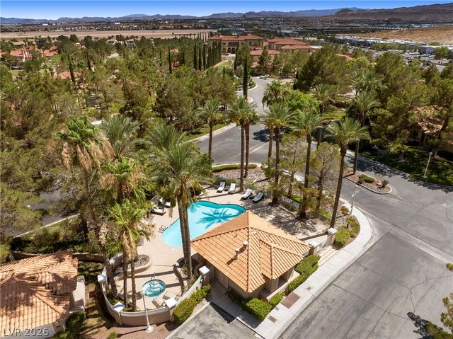 5046 Crooked Stick Way, Las Vegas, NV 89113