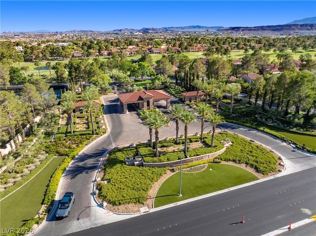 5046 Crooked Stick Way, Las Vegas, NV 89113