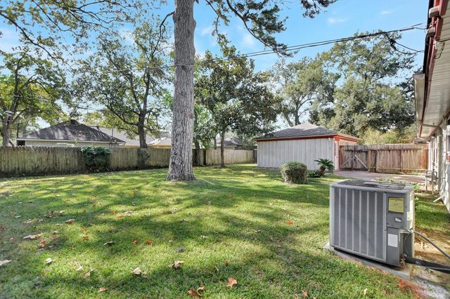 10513 Moorberry Lane, Houston, TX 77043