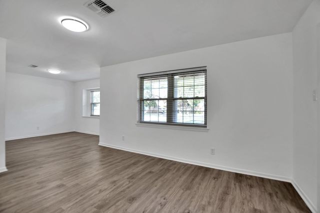 10513 Moorberry Lane, Houston, TX 77043