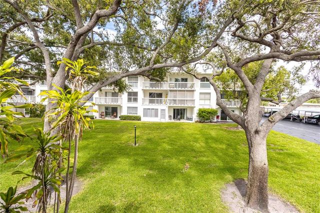 2950 WEST BAY DRIVE B5, Belleair Bluffs, FL 33770
