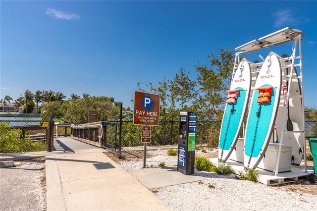 2950 WEST BAY DRIVE B5, Belleair Bluffs, FL 33770