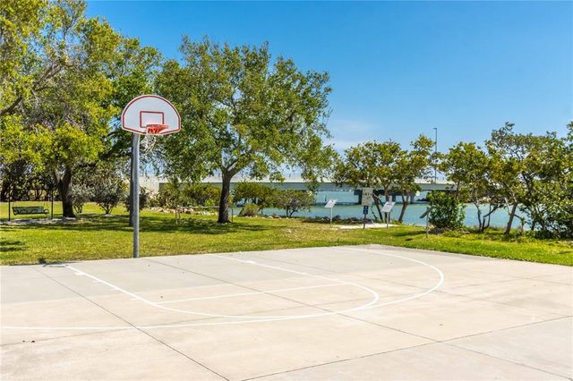 2950 WEST BAY DRIVE B5, Belleair Bluffs, FL 33770