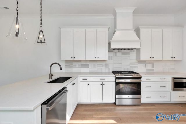 25 Eddy Street NW, Huntsville, AL 35806