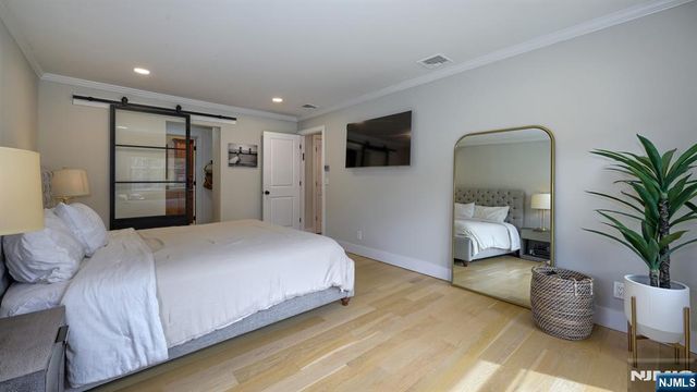 112 Urban Club Road, Wayne, NJ 07470