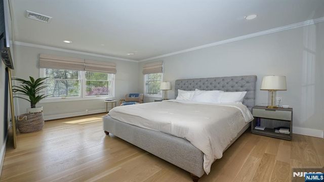 112 Urban Club Road, Wayne, NJ 07470