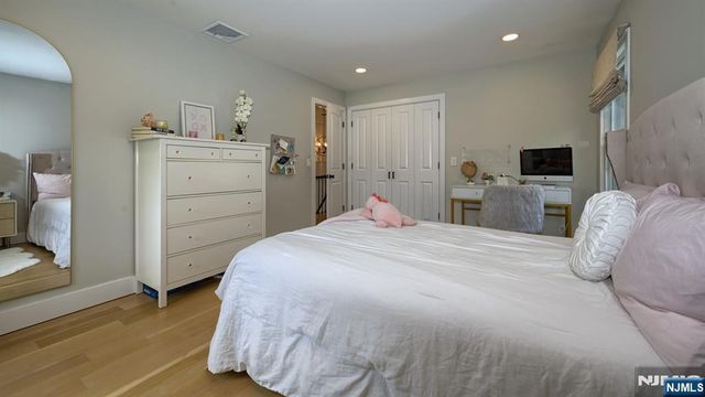 112 Urban Club Road, Wayne, NJ 07470