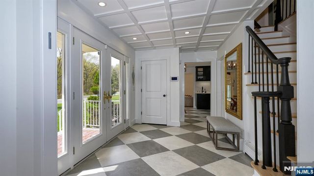 112 Urban Club Road, Wayne, NJ 07470