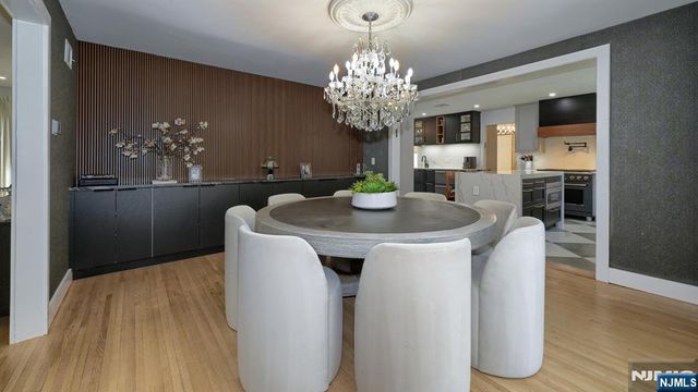 112 Urban Club Road, Wayne, NJ 07470