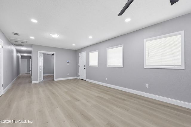 9565 CARBONDALE Drive W B, Jacksonville, FL 32208