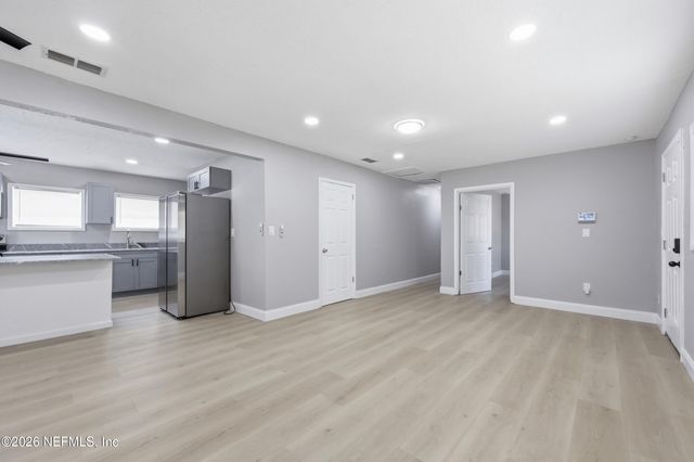 9565 CARBONDALE Drive W B, Jacksonville, FL 32208