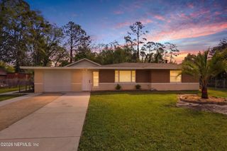 9565 CARBONDALE Drive W B, Jacksonville, FL 32208