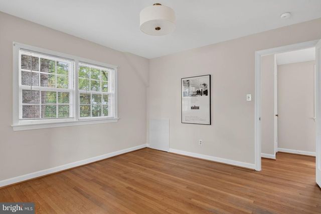 986 N POWHATAN ST, Arlington, VA 22205