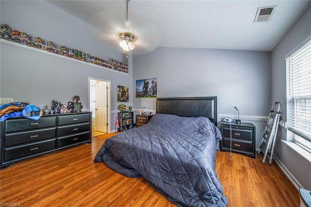 4949 Old Towne Village Circle, Pfafftown, NC 27040