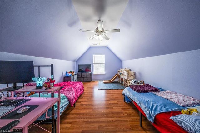 4949 Old Towne Village Circle, Pfafftown, NC 27040