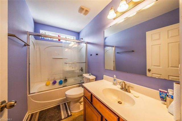 4949 Old Towne Village Circle, Pfafftown, NC 27040