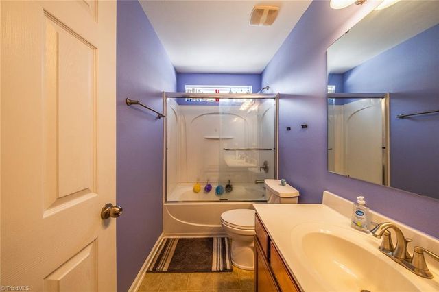 4949 Old Towne Village Circle, Pfafftown, NC 27040