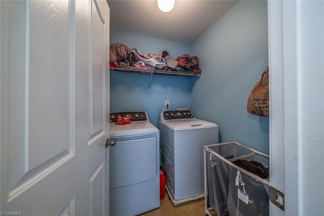 4949 Old Towne Village Circle, Pfafftown, NC 27040