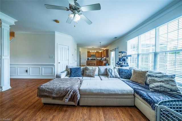 4949 Old Towne Village Circle, Pfafftown, NC 27040