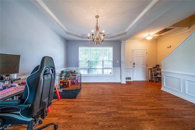 4949 Old Towne Village Circle, Pfafftown, NC 27040