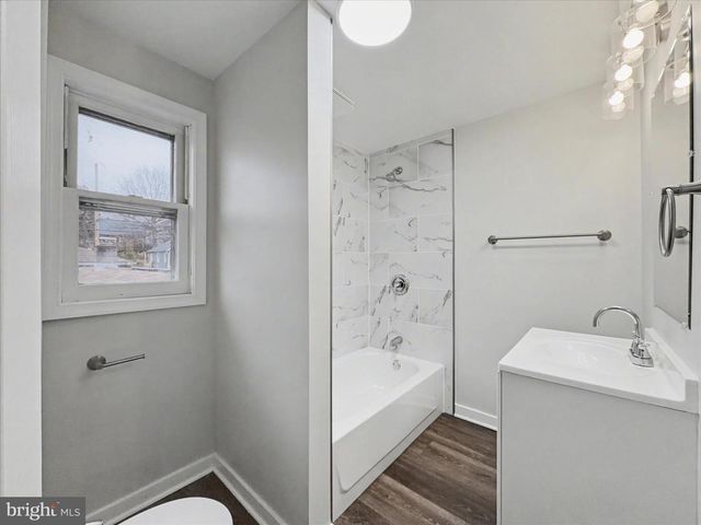 677 UNION ST, Millersburg, PA 17061