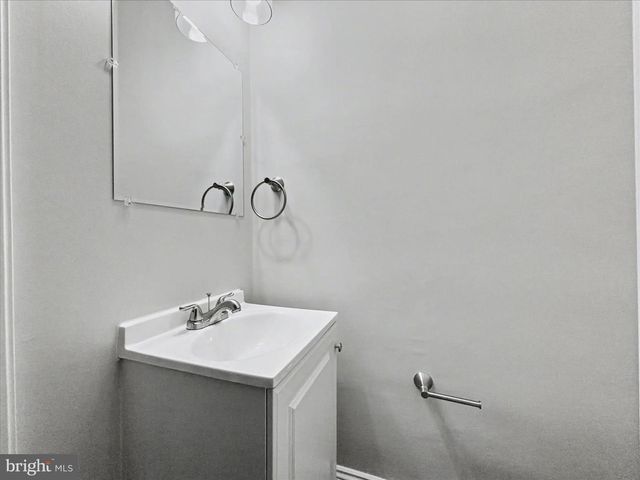 677 UNION ST, Millersburg, PA 17061