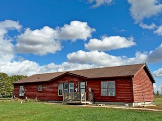 15411 Montgomery Street, Hebron, IN 46341