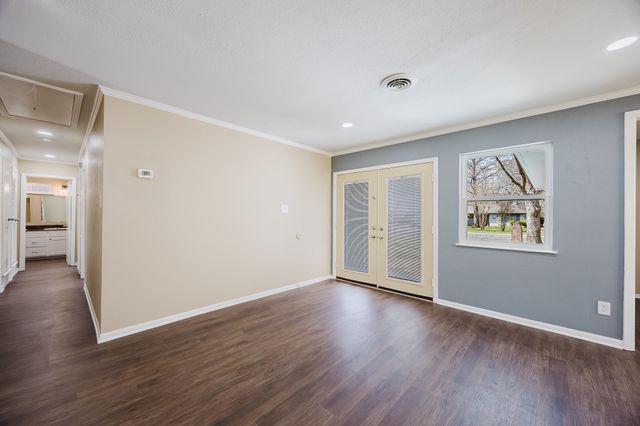 2804 Norwood Lane, Arlington, TX 76013