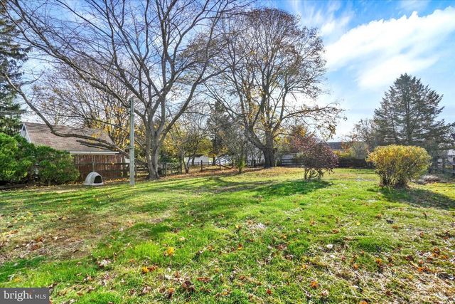 28 CHURCH, Stewartstown, PA 17363