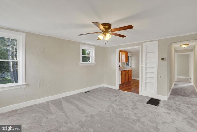 28 CHURCH, Stewartstown, PA 17363