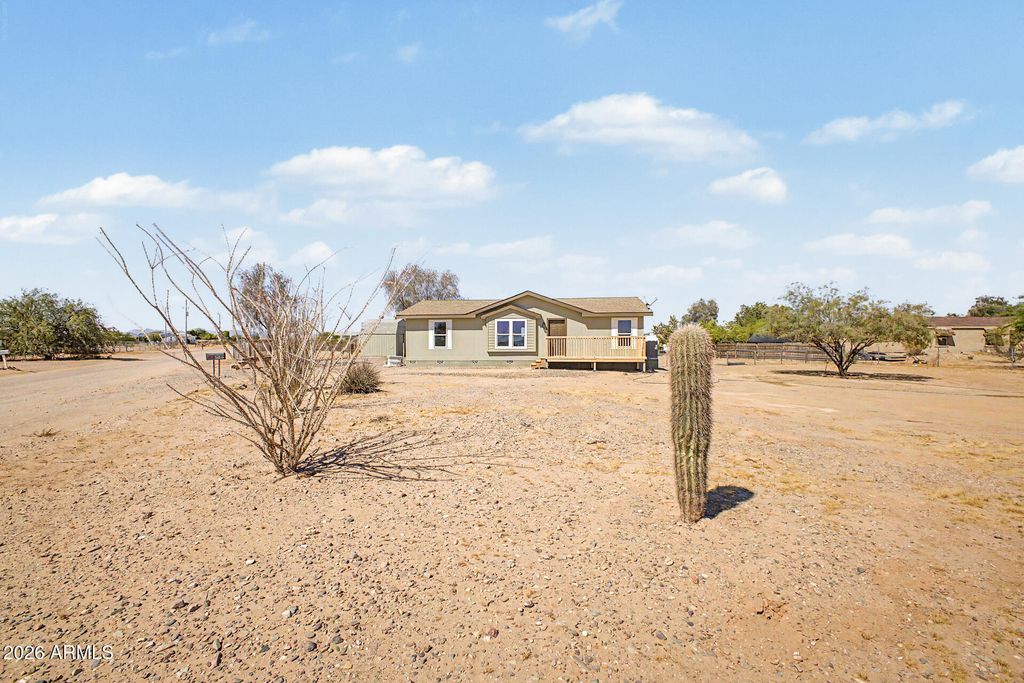18254 W PEAKVIEW Road, Surprise, AZ 85387