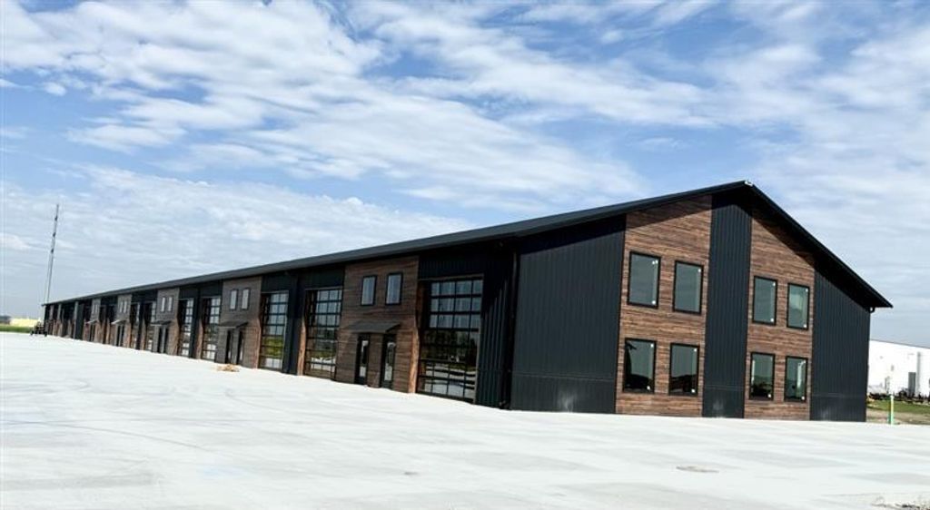 5645 12th Avenue NE 3, Fargo, ND 58102