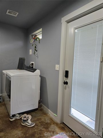 16458 S 401st West Avenue, Bristow, OK 74010