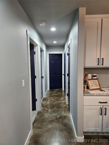 16458 S 401st West Avenue, Bristow, OK 74010