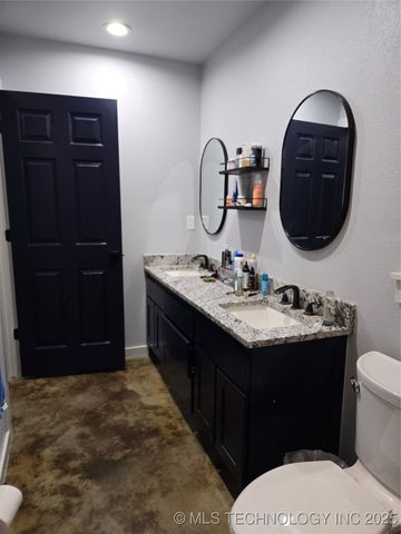 16458 S 401st West Avenue, Bristow, OK 74010