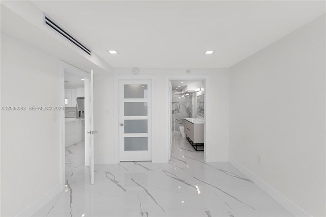 345 Ocean Dr 708, Miami Beach, FL 33139