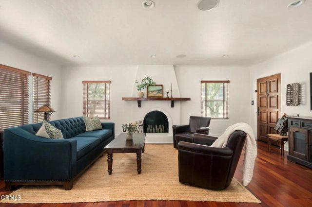 3022 Altura Avenue, La Crescenta, CA 91214