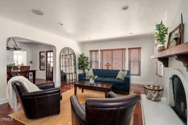 3022 Altura Avenue, La Crescenta, CA 91214