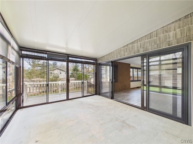 202 Augusta Drive, Cicero, NY 13212