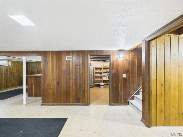 202 Augusta Drive, Cicero, NY 13212