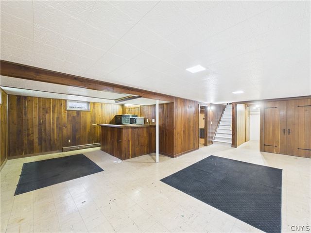 202 Augusta Drive, Cicero, NY 13212