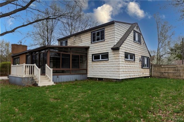 202 Augusta Drive, Cicero, NY 13212