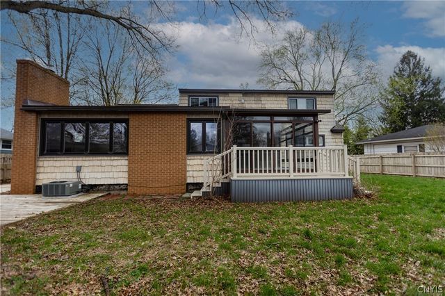 202 Augusta Drive, Cicero, NY 13212