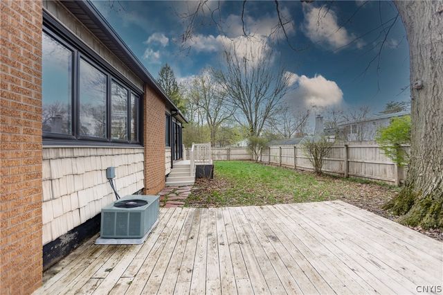 202 Augusta Drive, Cicero, NY 13212