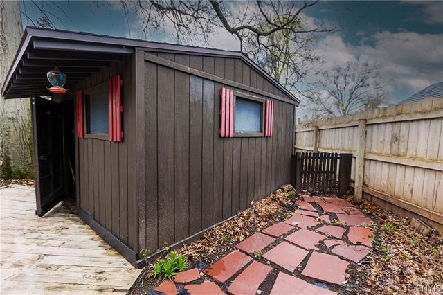202 Augusta Drive, Cicero, NY 13212