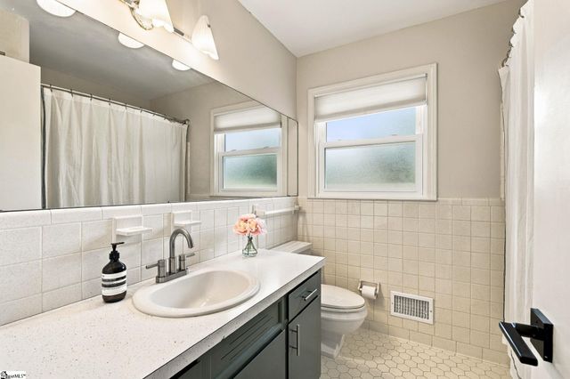 115 Cannon Lane, Taylors, SC 29687