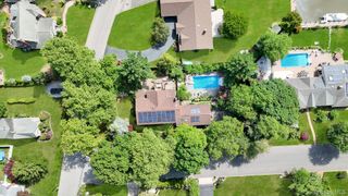 55 Riverview Court, Oakdale, NY 11769
