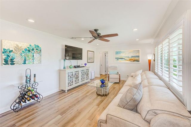 11035 HURON ROAD, St Petersburg, FL 33708