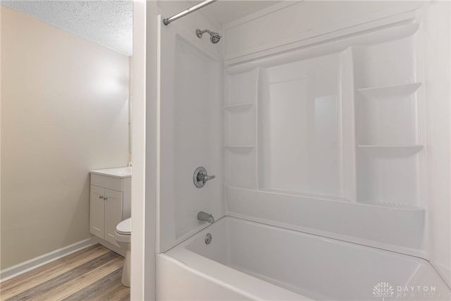 5572 Shady Oak Street, Huber Heights, OH 45424