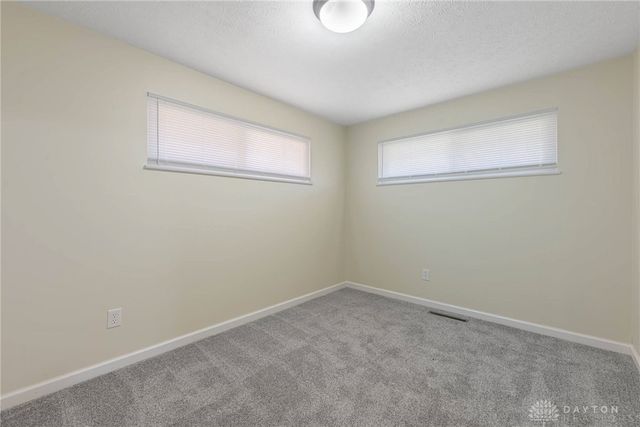 5572 Shady Oak Street, Huber Heights, OH 45424